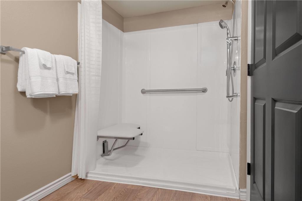 Eagle'S Den Suites Andrews A Travelodge By Wyndham 객실 사진
